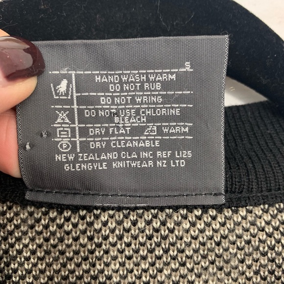 COPY - Glengyle New Zealand Merino Wool Black Car… - Picture 6 of 6